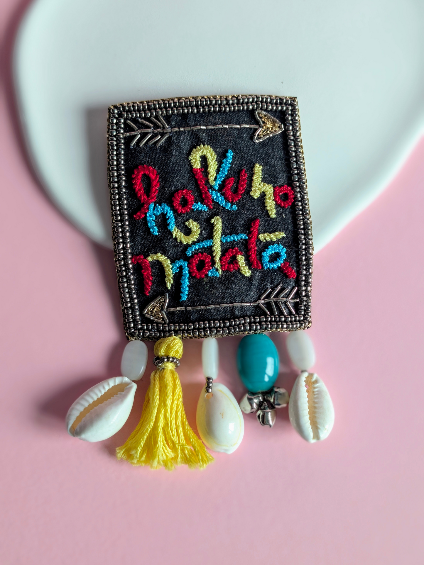 Hakuna Matata Brooch – No Worries, Just Style!
