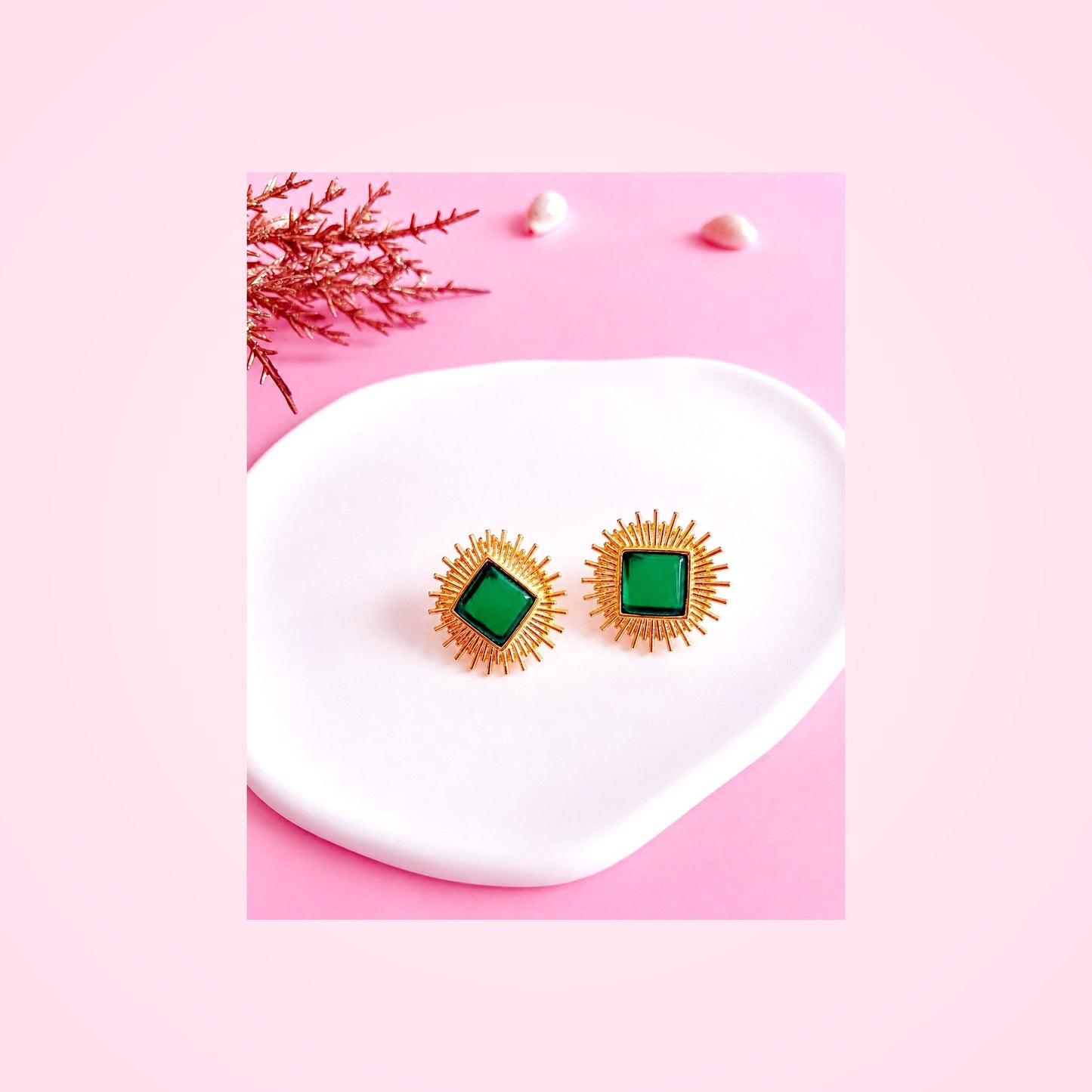 Green Gem Sunburst Studs — Zohricanada
